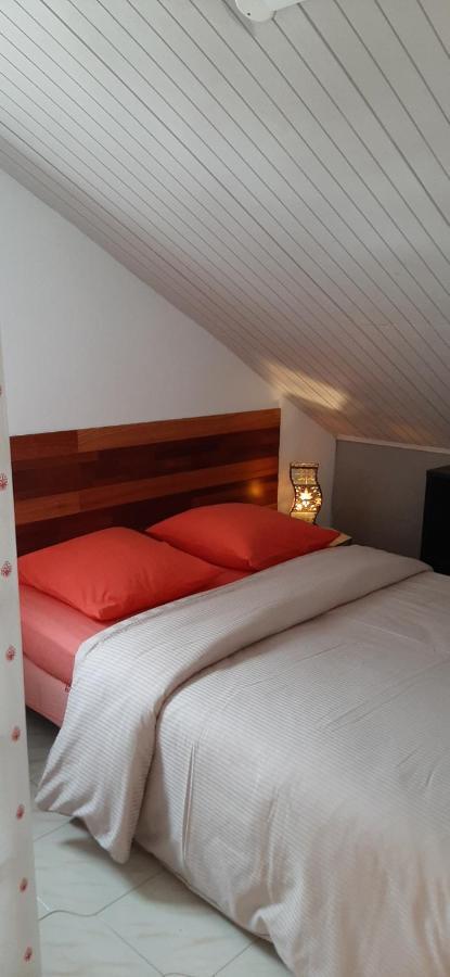 Les Anones Apartment Saint-Gilles-les Bains Ngoại thất bức ảnh