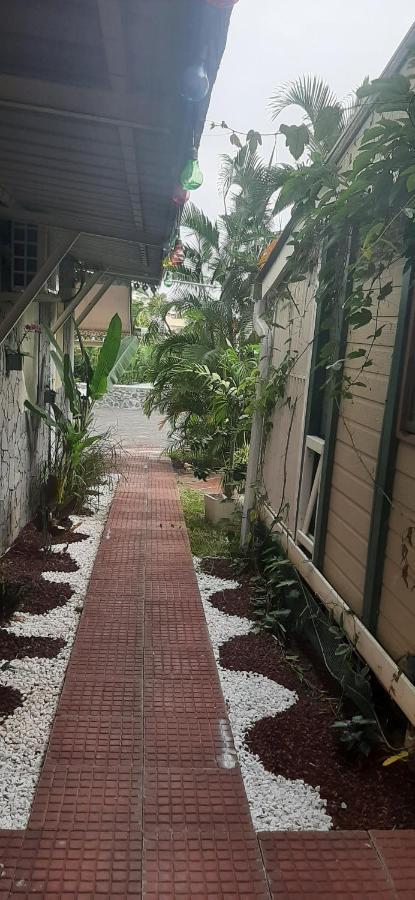 Les Anones Apartment Saint-Gilles-les Bains Ngoại thất bức ảnh