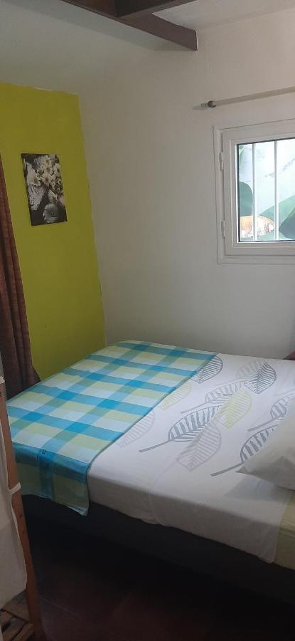Les Anones Apartment Saint-Gilles-les Bains Ngoại thất bức ảnh