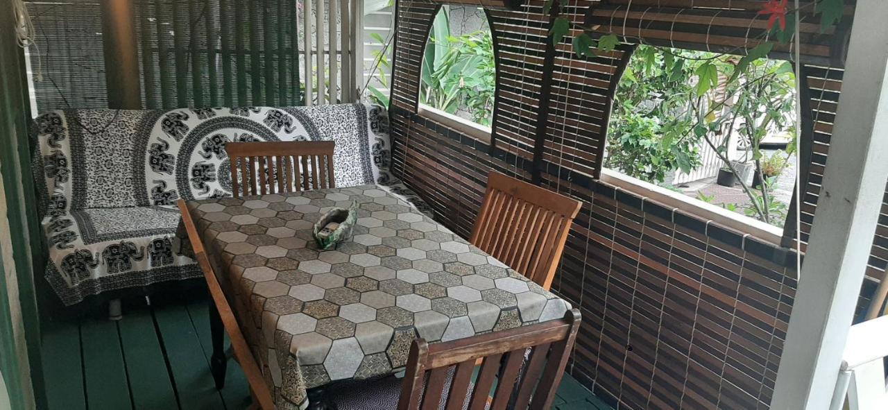 Les Anones Apartment Saint-Gilles-les Bains Ngoại thất bức ảnh