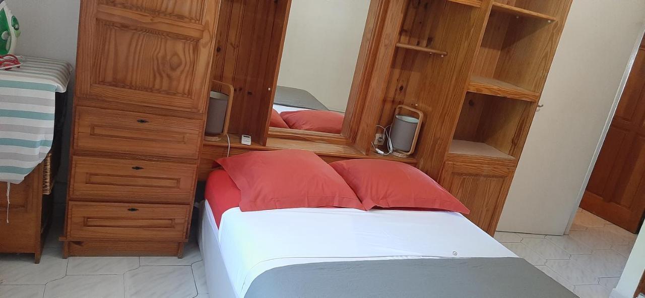 Les Anones Apartment Saint-Gilles-les Bains Ngoại thất bức ảnh