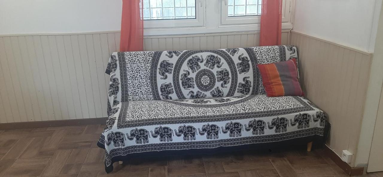 Les Anones Apartment Saint-Gilles-les Bains Ngoại thất bức ảnh