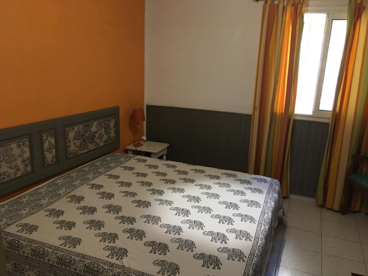 Les Anones Apartment Saint-Gilles-les Bains Ngoại thất bức ảnh
